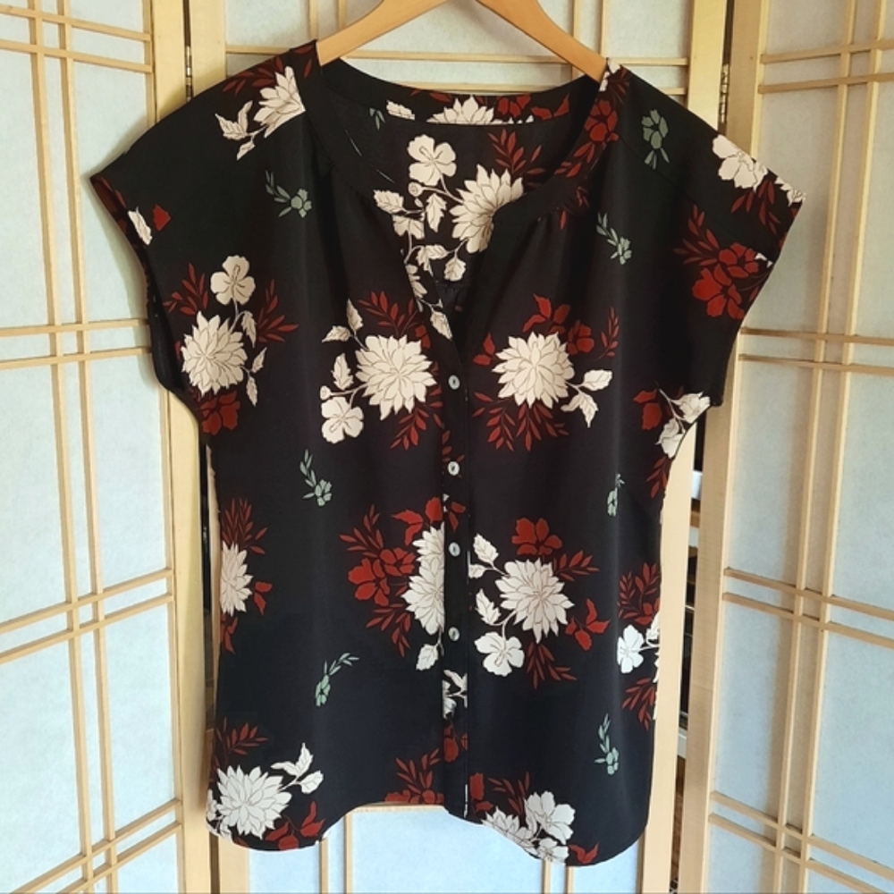 Bobeau Floral Crepe Top Size L